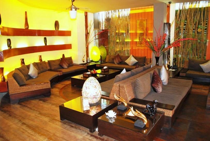 Pasadena Lodge Pattaya Esterno foto